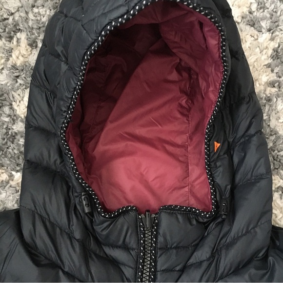 Women's Black Quilted Jacket - Picture 5 of 9